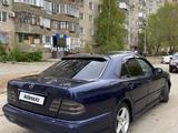 Mercedes-Benz E 200 1997 годаүшін2 700 000 тг. в Павлодар – фото 4