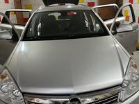 Opel Astra 2013 годаүшін5 500 000 тг. в Астана