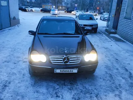 Mercedes-Benz C 320 2001 года за 3 300 000 тг. в Семей – фото 7