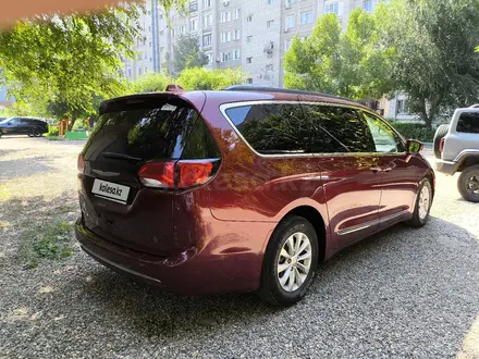 Chrysler Pacifica 2016 года за 15 000 000 тг. в Усть-Каменогорск – фото 3