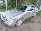 Mercedes-Benz C 180 1994 года за 900 000 тг. в Алматы – фото 4