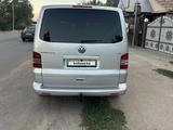 Volkswagen Multivan 2006 годаүшін8 500 000 тг. в Алматы – фото 4