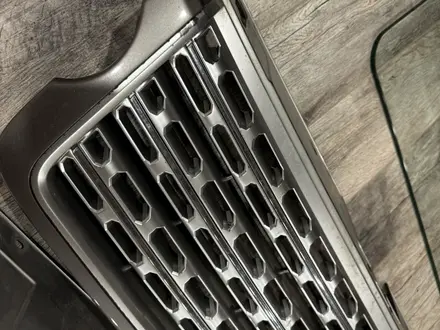 Решетка радиатора Land Rover Range Rover L405 за 35 000 тг. в Талдыкорган – фото 8