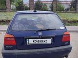 Volkswagen Golf 1994 года за 800 000 тг. в Алматы – фото 4
