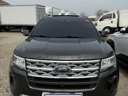 Ford Explorer 2018 года за 14 200 000 тг. в Алматы – фото 5