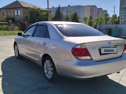 Toyota Camry 2004 года за 5 000 000 тг. в Актобе – фото 10