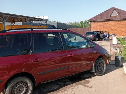 Ford Galaxy 2001 года за 2 200 000 тг. в Уральск – фото 8