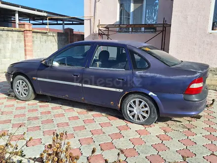 Opel Vectra 1996 года за 300 000 тг. в Алматы – фото 2