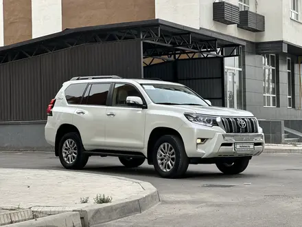 Toyota Land Cruiser Prado 2022 года за 28 500 000 тг. в Алматы