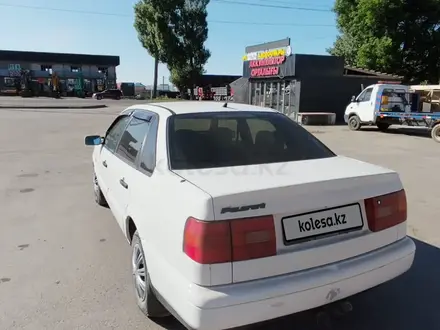 Volkswagen Passat 1995 года за 1 150 000 тг. в Алматы – фото 3