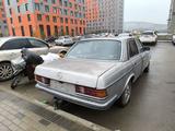 Mercedes-Benz E 280 1983 года за 700 000 тг. в Астана