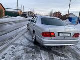 Mercedes-Benz E 200 1997 года за 2 600 000 тг. в Кокшетау – фото 3