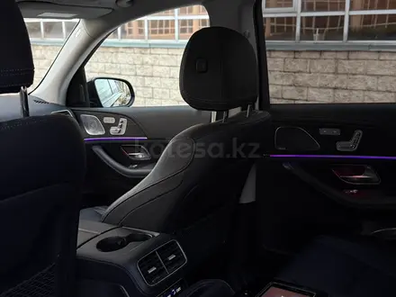 Mercedes-Benz GLS 450 2020 года за 47 000 000 тг. в Алматы – фото 11