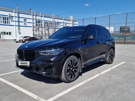 BMW X5 2021 года за 39 900 000 тг. в Петропавловск – фото 3