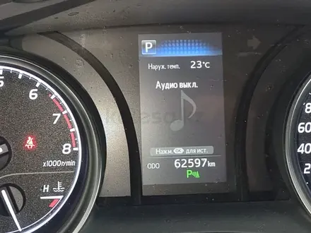 Toyota Camry 2019 года за 13 500 000 тг. в Атырау – фото 10