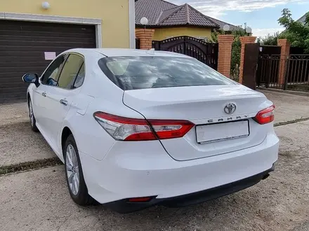 Toyota Camry 2019 года за 13 500 000 тг. в Атырау – фото 6