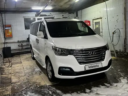 Hyundai Starex 2018 года за 11 000 000 тг. в Астана – фото 4