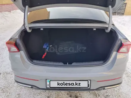 Kia K5 2022 года за 10 800 000 тг. в Актобе – фото 11