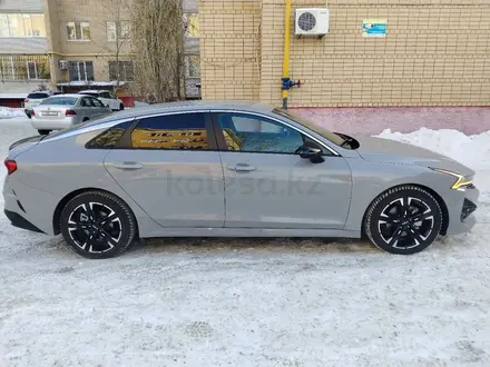 Kia K5 2022 года за 10 800 000 тг. в Актобе – фото 32