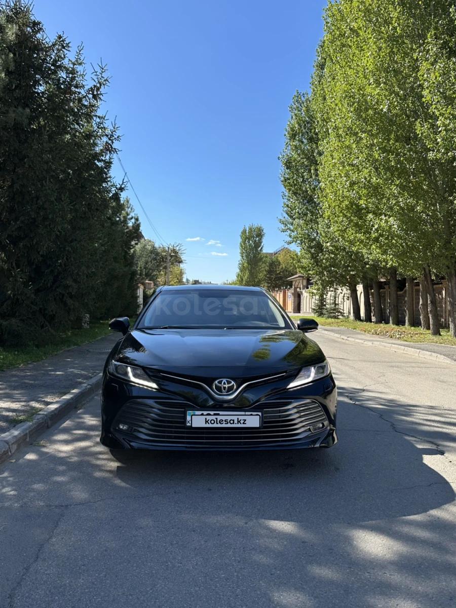 Toyota Camry 2018 г.