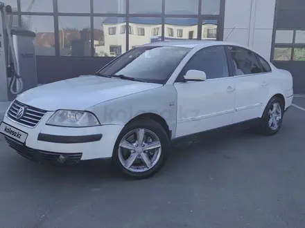 Volkswagen Passat 2002 года за 1 950 000 тг. в Уральск – фото 2