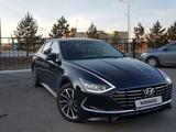 Hyundai Sonata 2023 годаfor13 500 000 тг. в Караганда – фото 4