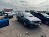 Toyota Avensis 1998 года за 2 600 000 тг. в Узынагаш – фото 2