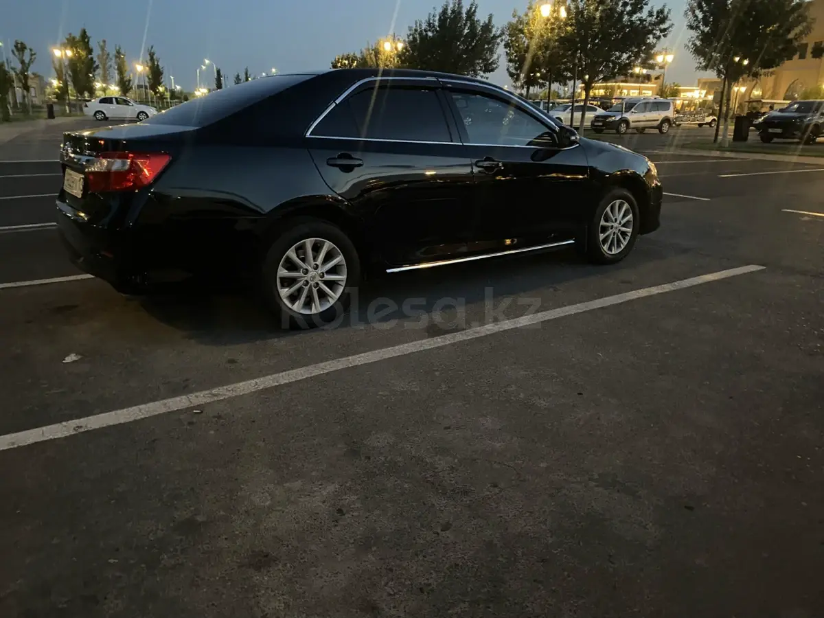 Toyota Camry, 2011