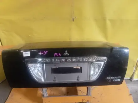 Крышка багажника в сборе Mitsubishi Diamante F31A за 55 000 тг. в Караганда