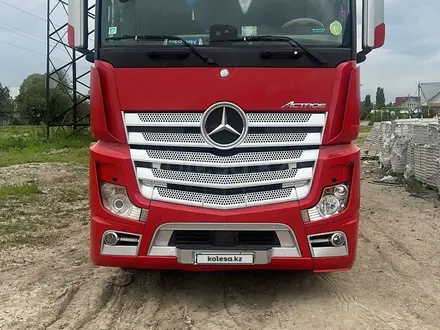 Mercedes-Benz  Actros 2015 года за 26 000 000 тг. в Алматы