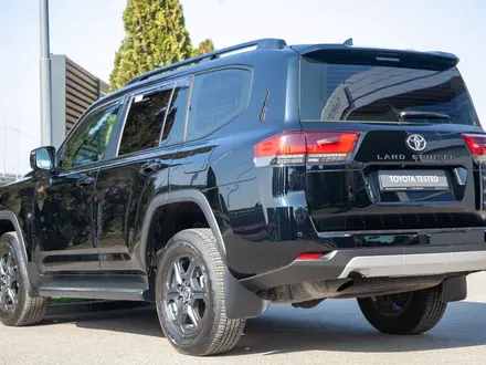 Toyota Land Cruiser 2024 года за 54 500 000 тг. в Алматы – фото 3