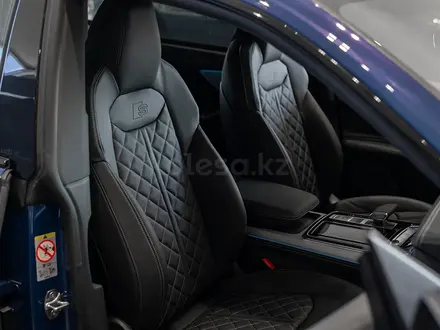 Audi Q8 55 TFSI Quattro Sport 2025 года за 59 570 000 тг. в Астана – фото 13