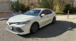 Toyota Camry 2018 годаfor13 000 000 тг. в Шымкент