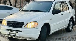 Mercedes-Benz ML 320 2000 года за 5 000 000 тг. в Алматы – фото 2