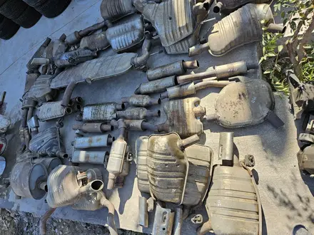 Глушитель выхлопной система на мерседес за 30 000 тг. в Шымкент – фото 7
