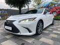 Lexus ES 250 2018 годаfor20 700 000 тг. в Алматы