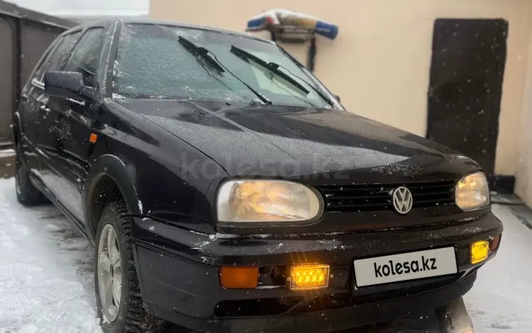 Volkswagen Golf 1993 годаүшін1 400 000 тг. в Жезказган