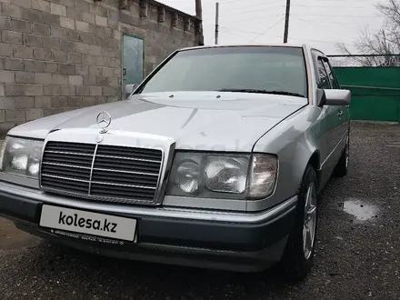 Mercedes-Benz E 300 1993 года за 3 000 000 тг. в Караганда – фото 4