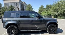 Land Rover Defender 2024 года за 64 000 000 тг. в Алматы – фото 5