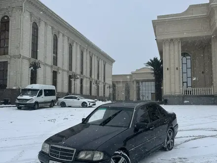 Mercedes-Benz C 280 1995 года за 2 550 000 тг. в Алматы