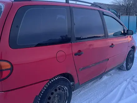 Volkswagen Sharan 1997 года за 1 000 000 тг. в Уральск – фото 4