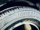 Летние шины Bridgestone 185/70/14 каждая за 24 990 тг. в Астана – фото 2