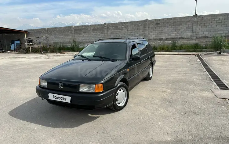 Volkswagen Passat 1992 годаүшін1 400 000 тг. в Алматы