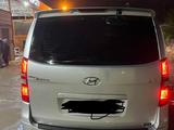 Hyundai Starex 2009 года за 5 550 000 тг. в Атырау – фото 2