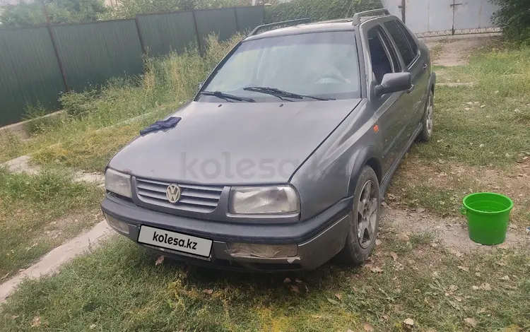 Volkswagen Vento 1992 года за 550 000 тг. в Алматы