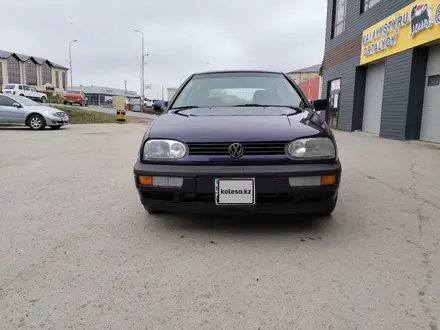 Volkswagen Golf 1995 годаүшін2 850 000 тг. в Актобе