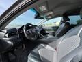 Toyota Camry 2021 года за 13 400 000 тг. в Уральск – фото 12