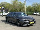 Toyota Camry 2021 годаүшін12 400 000 тг. в Уральск – фото 3