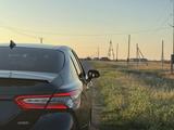Toyota Camry 2019 года за 10 500 000 тг. в Уральск – фото 4