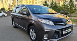 Toyota Sienna 2018 года за 16 500 000 тг. в Астана – фото 3